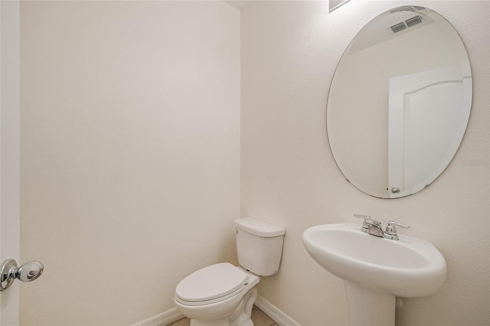 Townhouse at 1404 DUSTY STONE LN, KISSIMMEE, photo 18 of 44