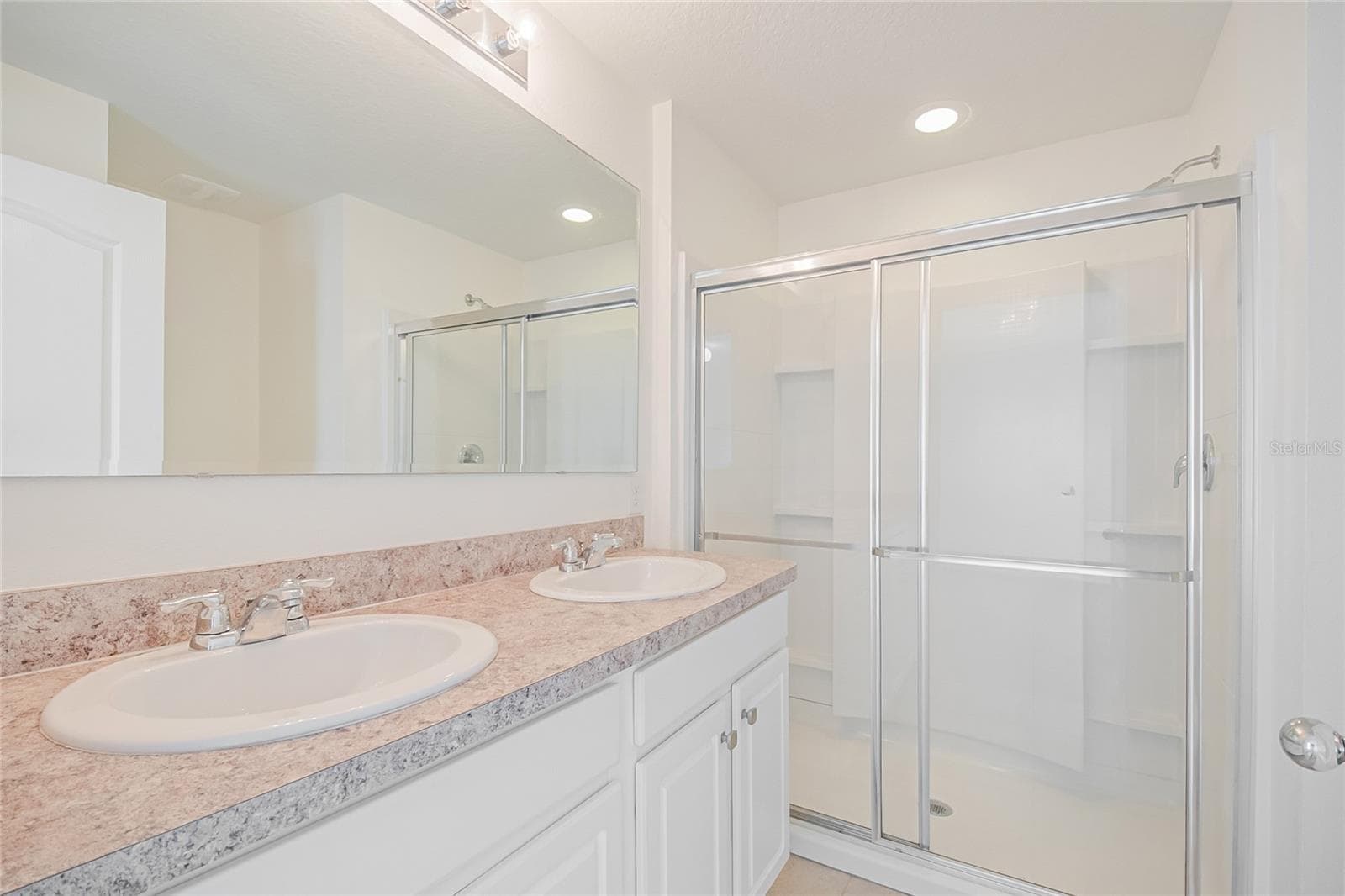 Townhouse at 1404 DUSTY STONE LN, KISSIMMEE, photo 27 of 44