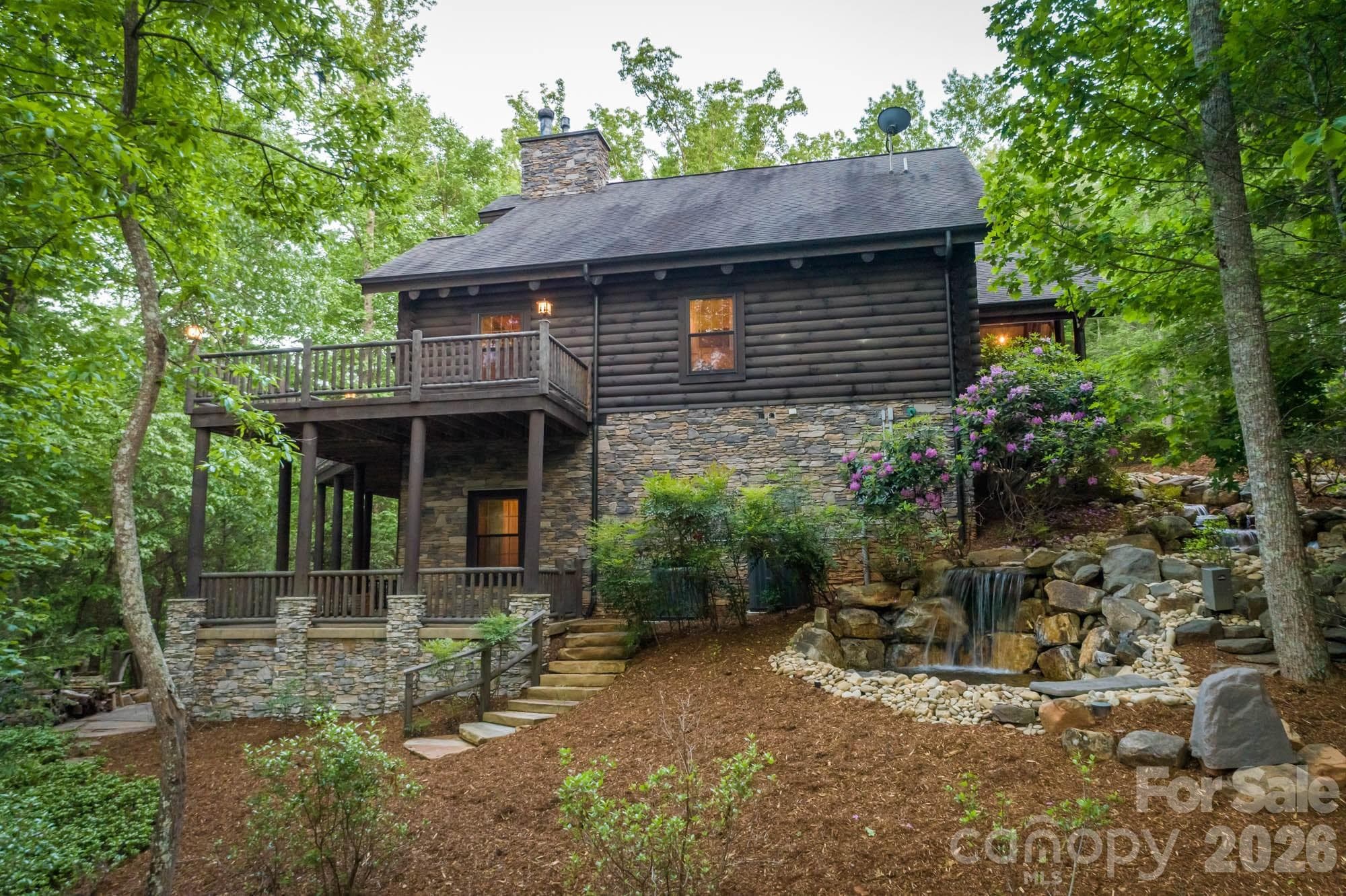 Single Family Residence at 143 Nature Walk Drive, Marion, photo 4 of 48