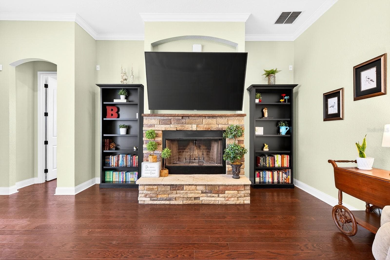 Wood burning fireplace. - 27324 GRAND OAK LN, TAVARES