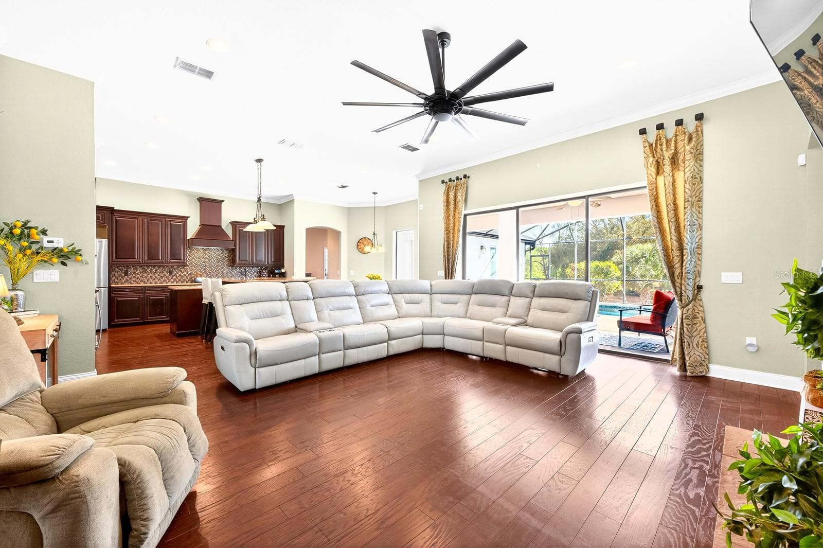 Open living area. - 27324 GRAND OAK LN, TAVARES