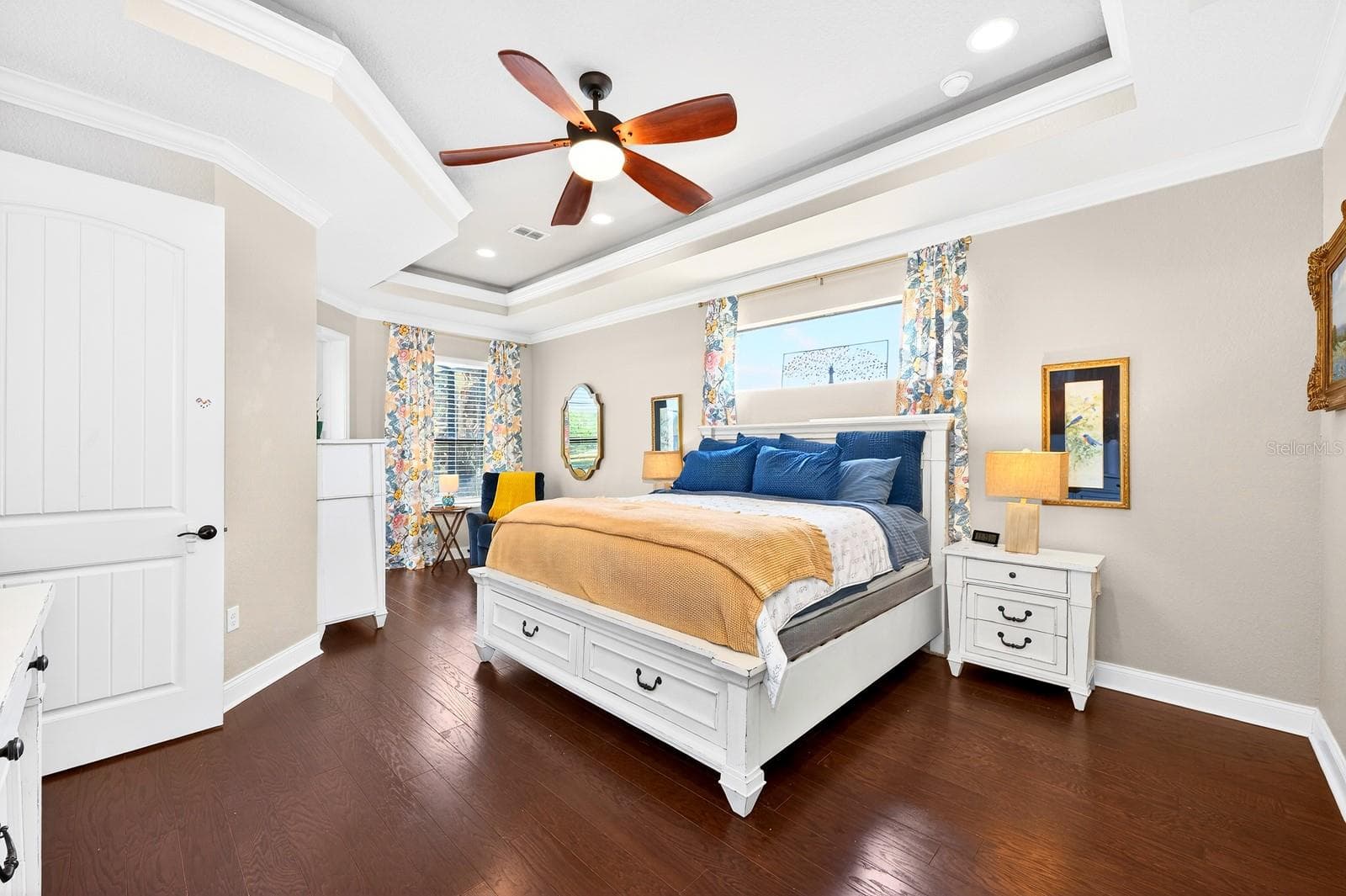 Light, bright primary suite. - 27324 GRAND OAK LN, TAVARES