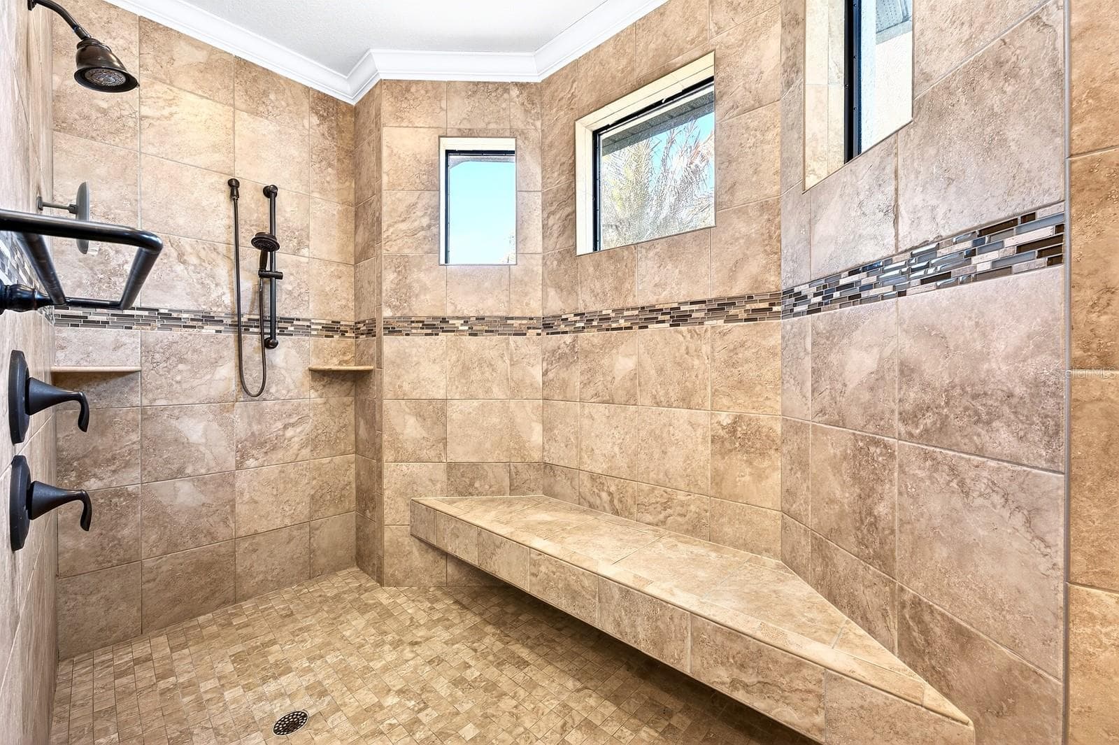 Primary en-suite bath custom shower. - 27324 GRAND OAK LN, TAVARES