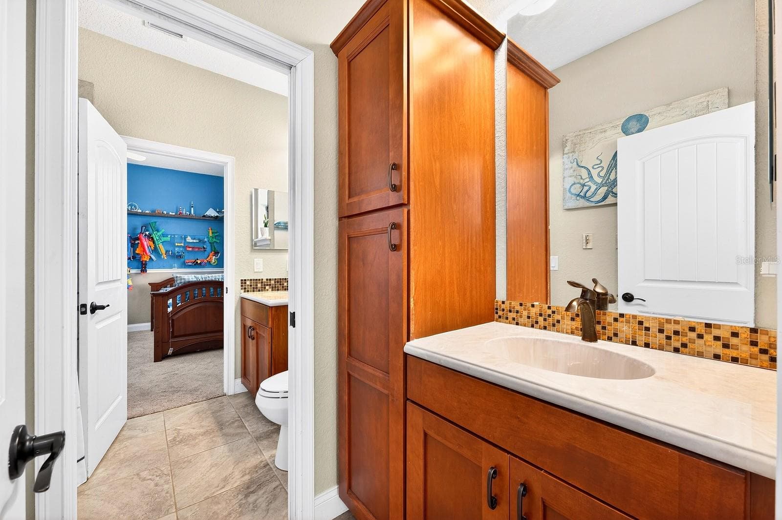Jack & Jill Bath. - 27324 GRAND OAK LN, TAVARES