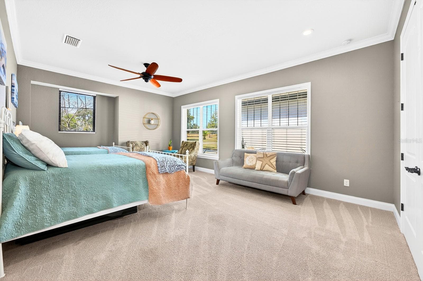 Sixth Bedroom with a full en-suite bath is the perfect in-law space. - 27324 GRAND OAK LN, TAVARES