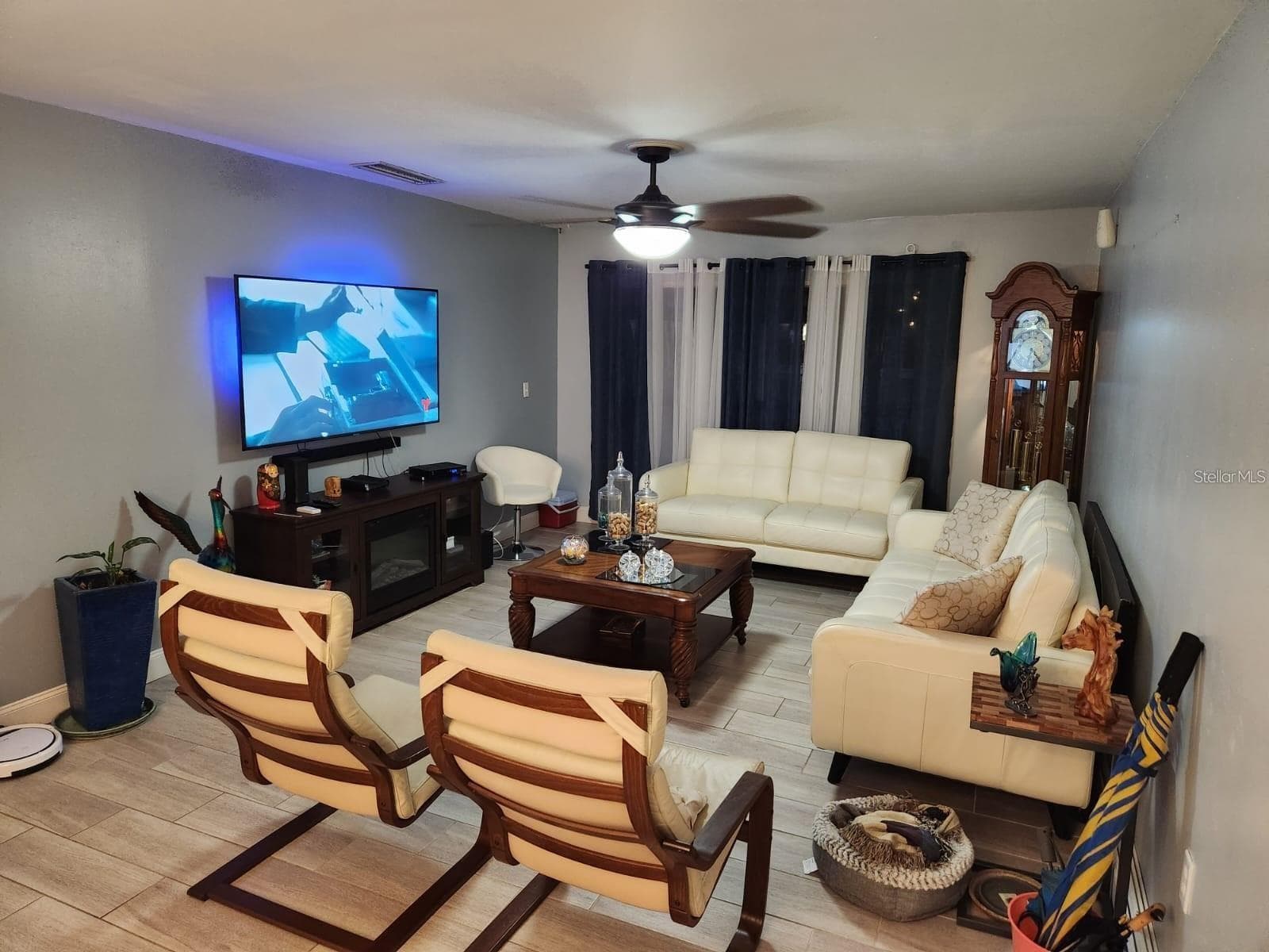 Condominium at 3801 S LAKE DR #247, TAMPA, photo 3 of 15