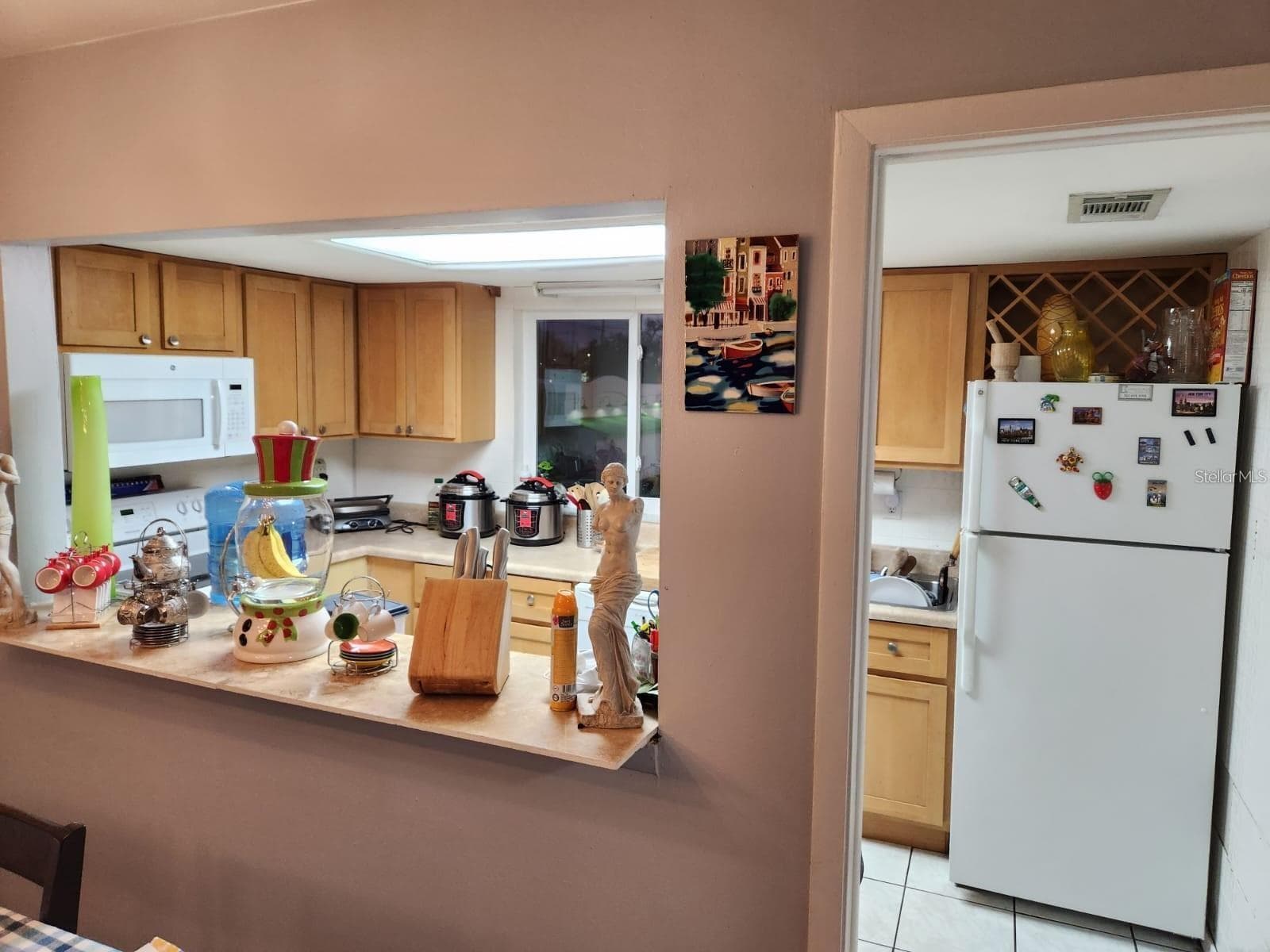 Condominium at 3801 S LAKE DR #247, TAMPA, photo 4 of 15