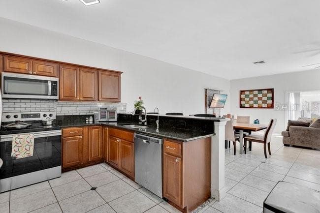 Townhouse at 1057 UNIVERSAL REST PL, KISSIMMEE, photo 15 of 36