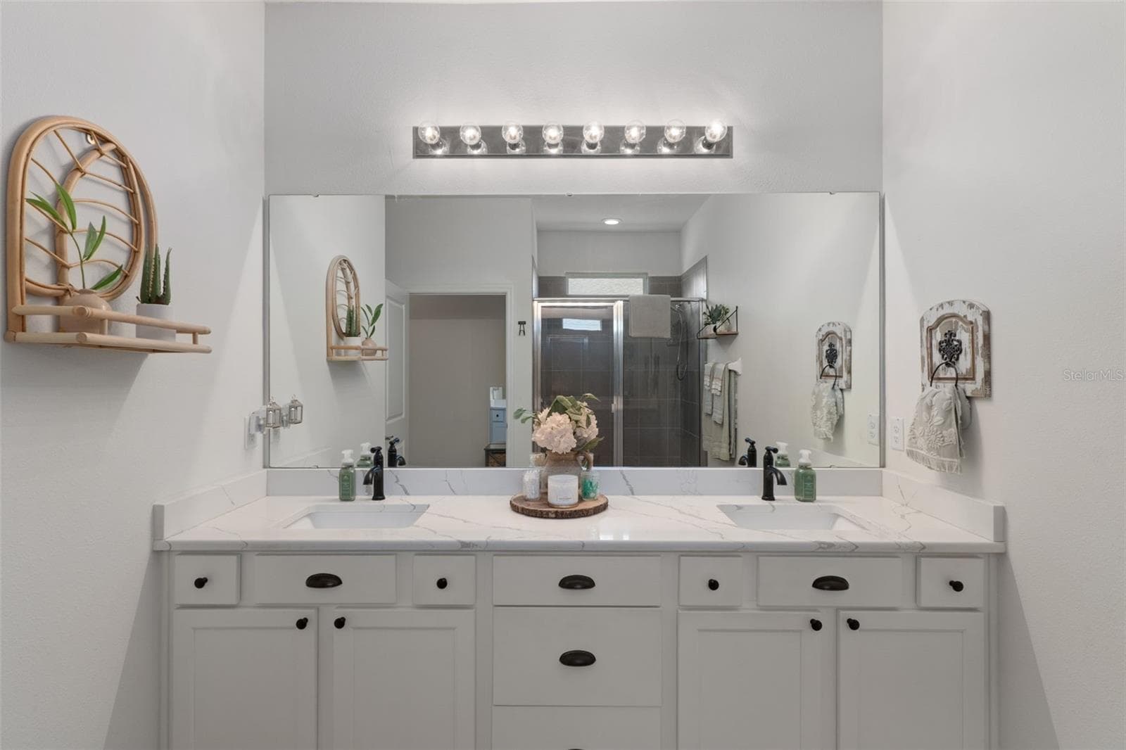 Primary bath/suite - 17807 GARSALASO CIR, BROOKSVILLE