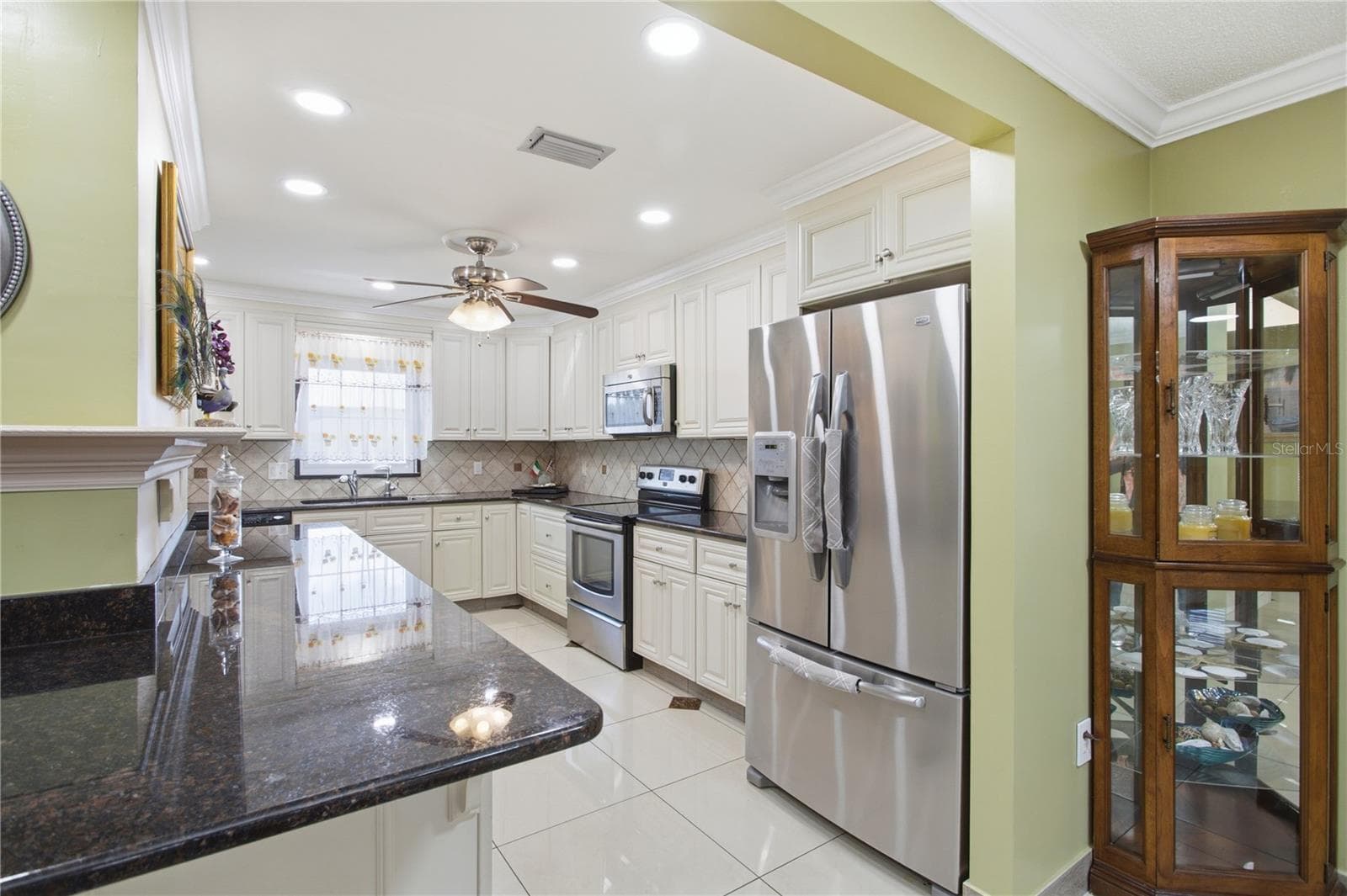 Villa at 1636 S LAKE AVE #1, CLEARWATER, photo 7 of 44