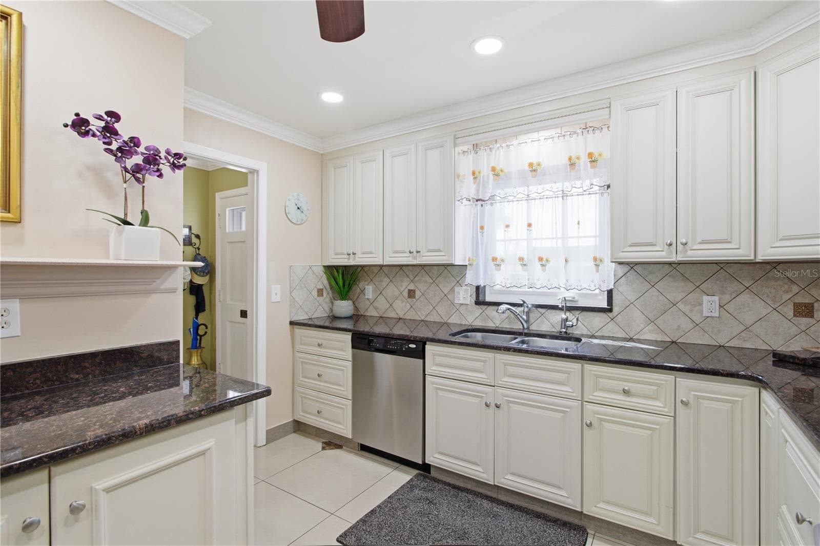 Villa at 1636 S LAKE AVE #1, CLEARWATER, photo 8 of 44