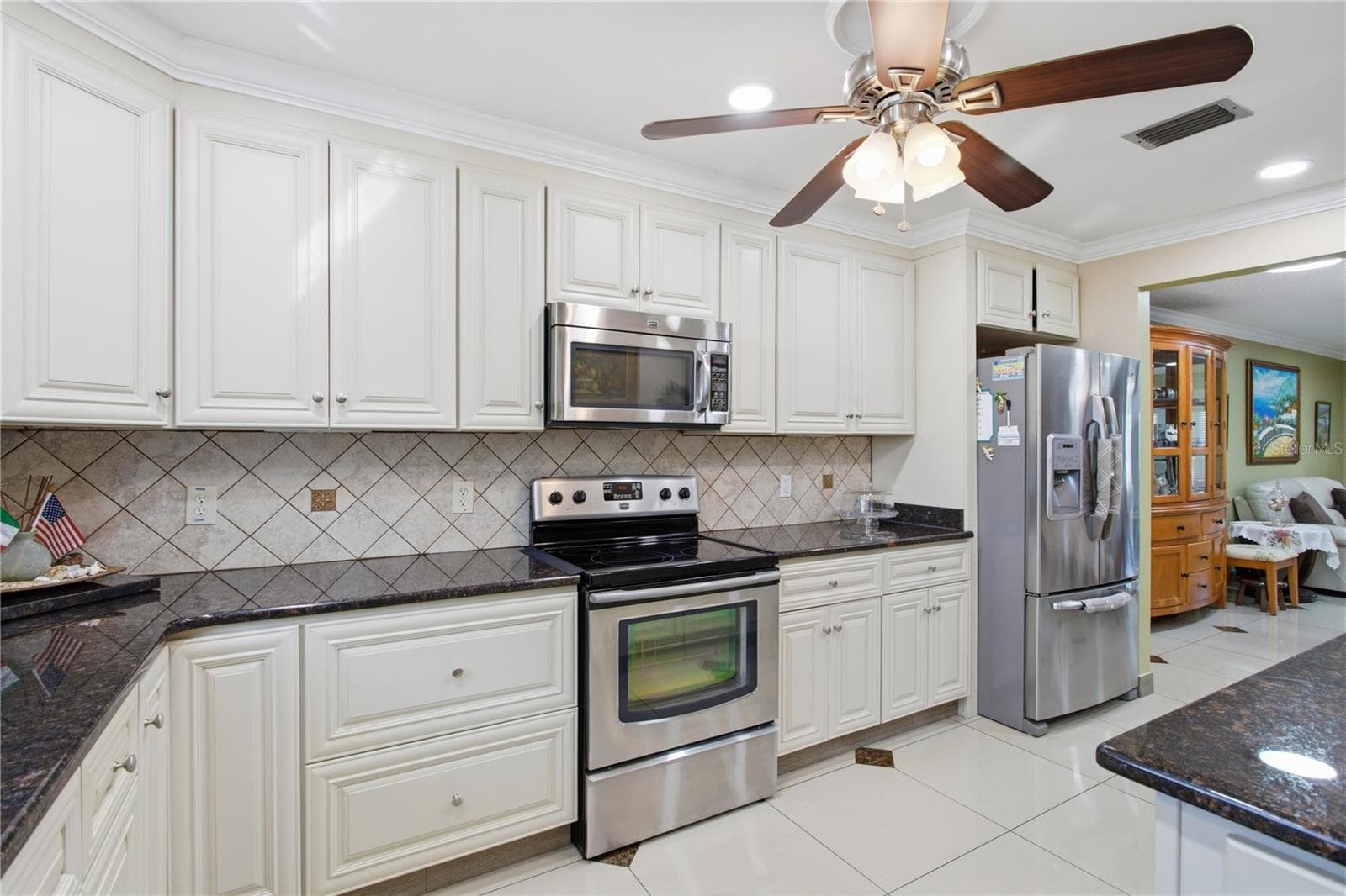 Villa at 1636 S LAKE AVE #1, CLEARWATER, photo 9 of 44