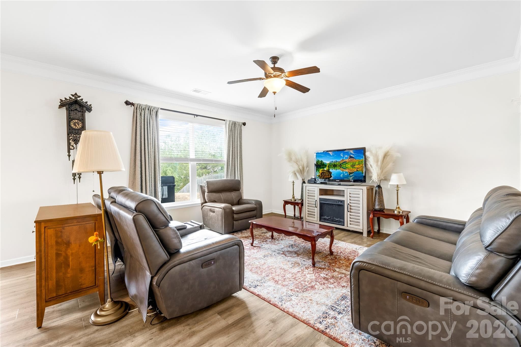 Single Family Residence at 124 Tasman Drive, Mount Holly, photo 13 of 47