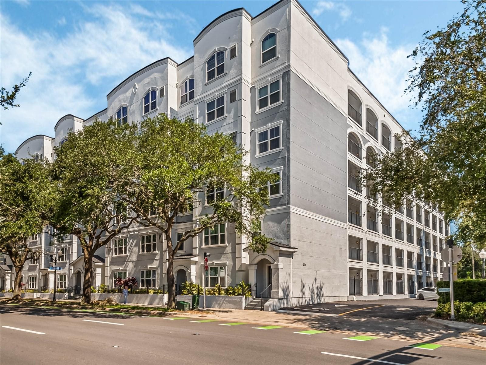 202 E SOUTH ST #3051