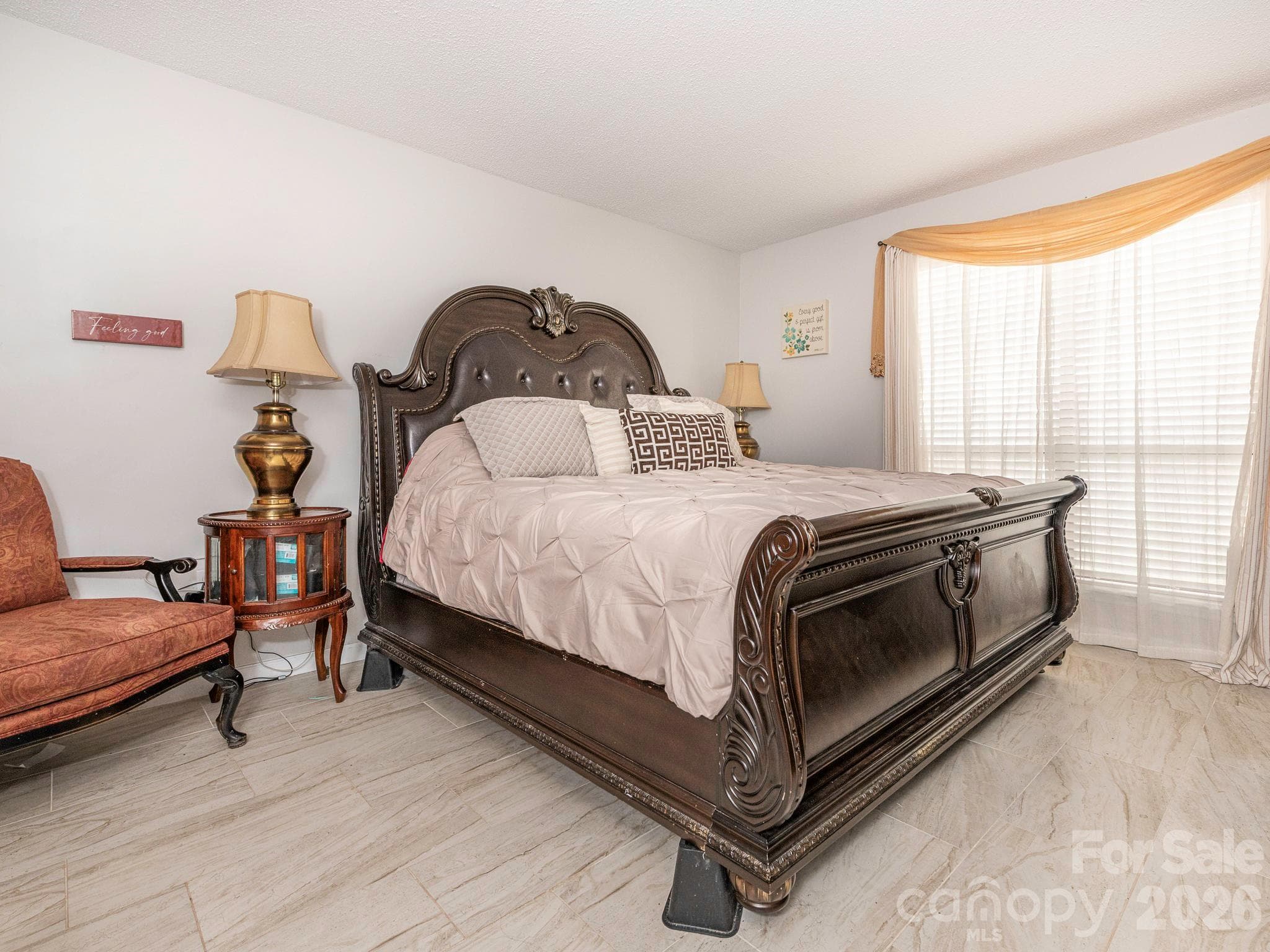 Condominium at Charlotte, photo 10 of 37