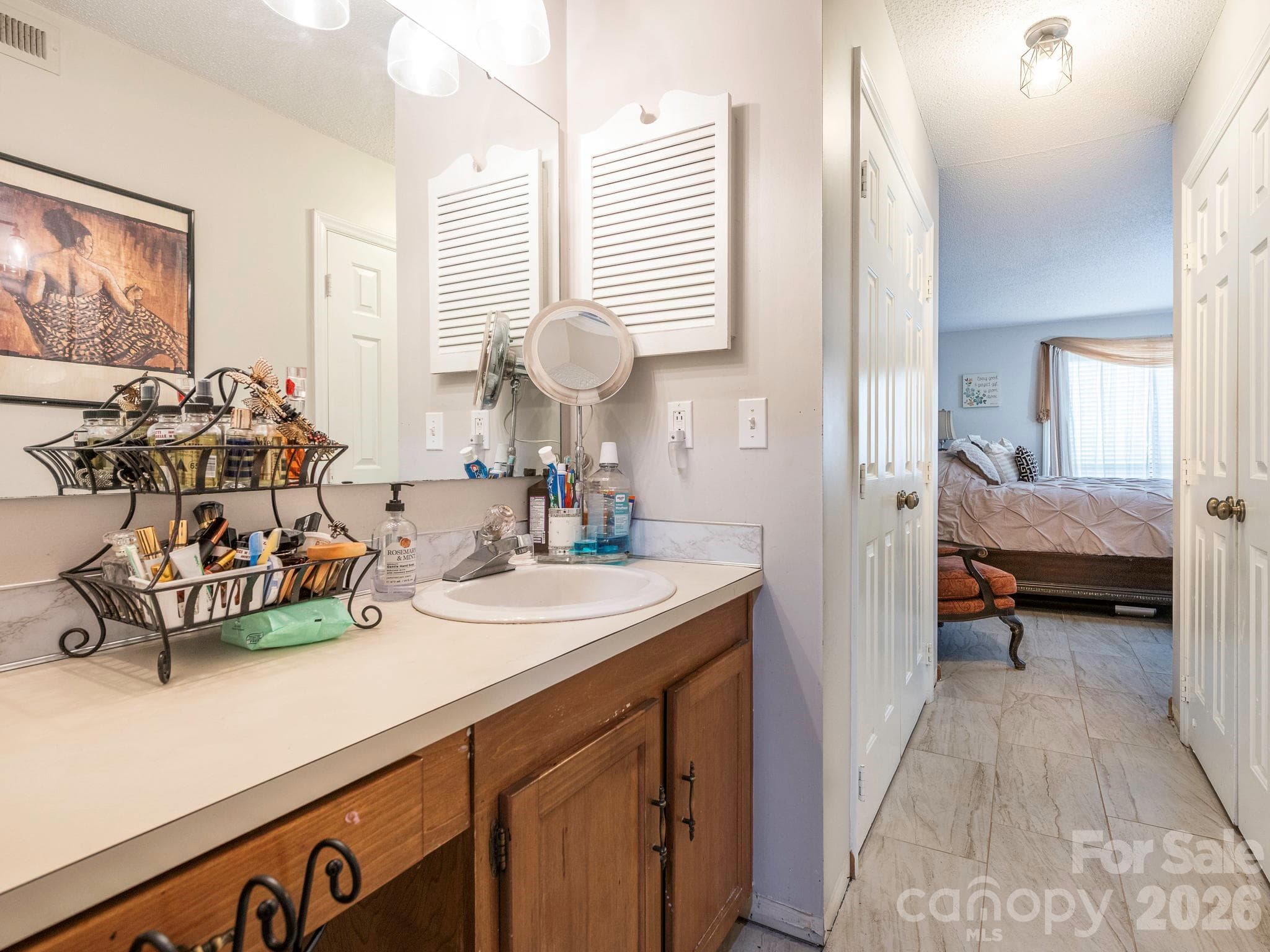 Condominium at Charlotte, photo 13 of 37