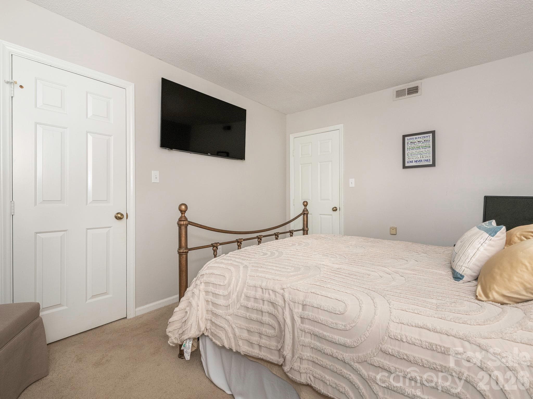 Condominium at Charlotte, photo 14 of 37