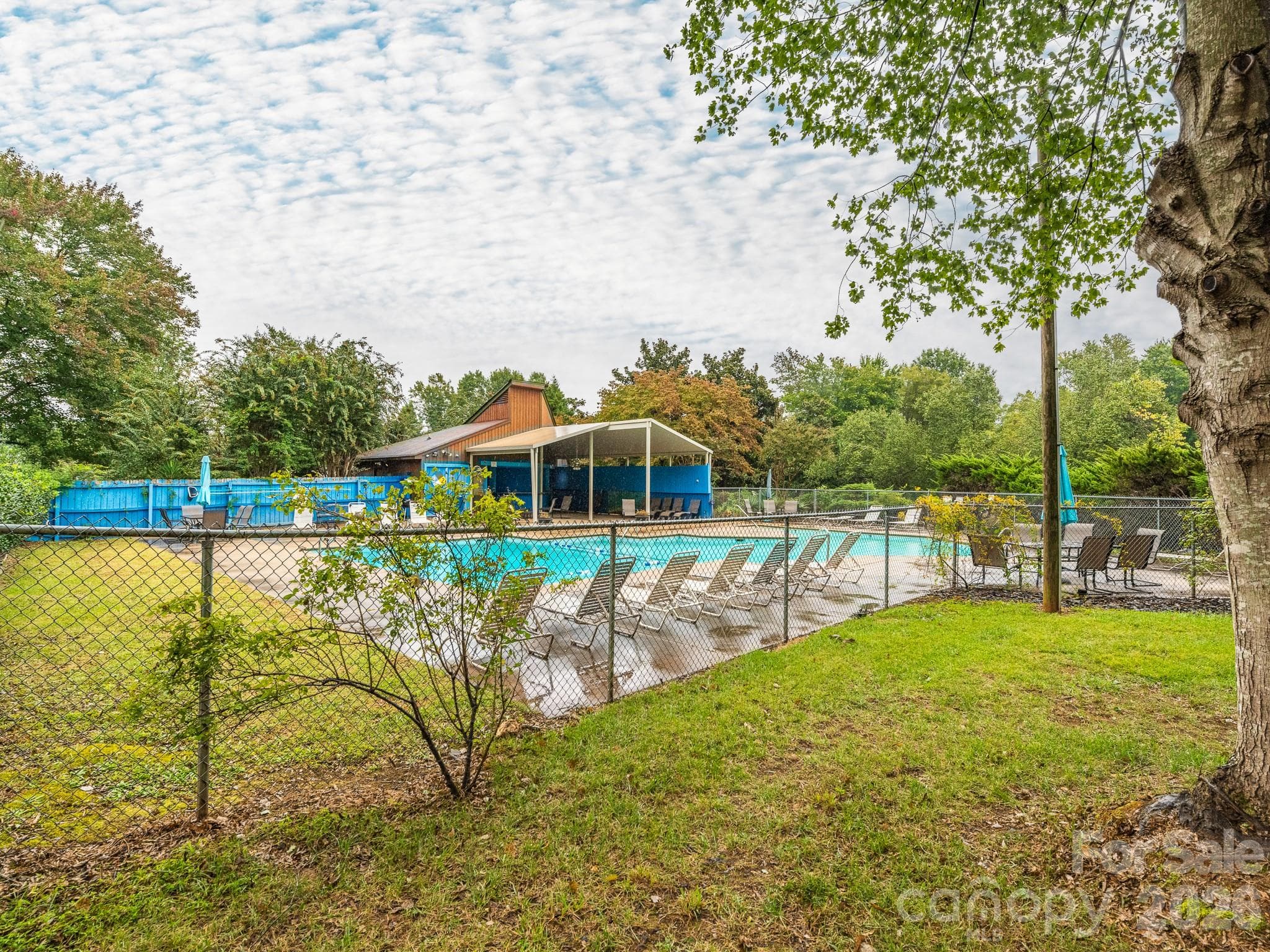 Condominium at Charlotte, photo 33 of 37