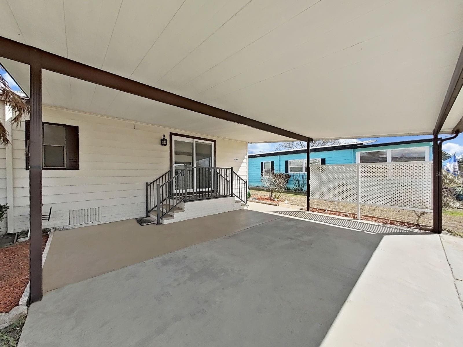 Manufactured Home at 4969 DEERWOOD DR, LAKELAND, photo 9 of 35