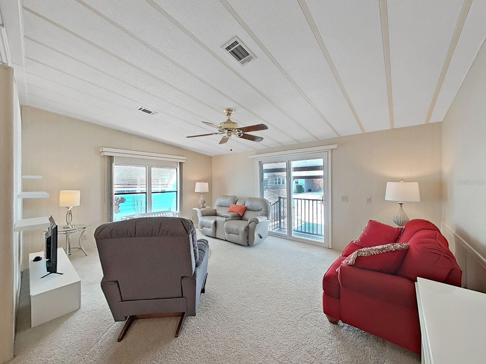 Manufactured Home at 4969 DEERWOOD DR, LAKELAND, photo 11 of 35