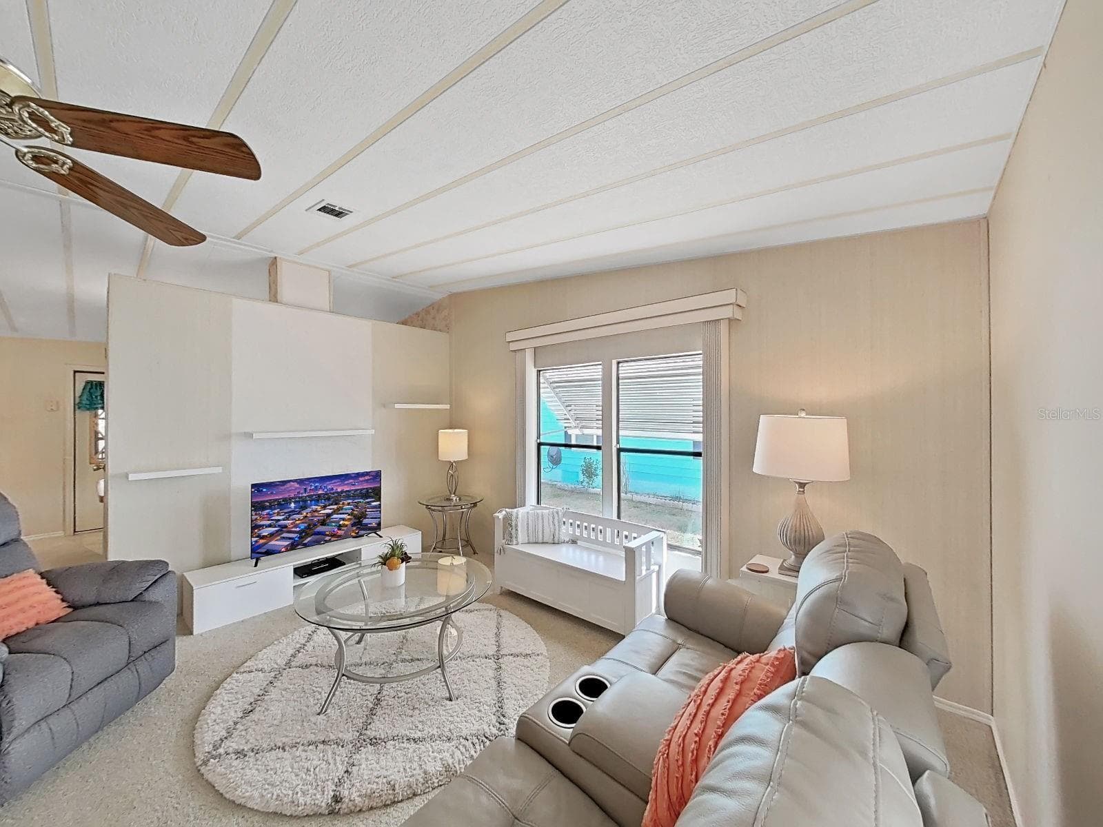 Manufactured Home at 4969 DEERWOOD DR, LAKELAND, photo 12 of 35