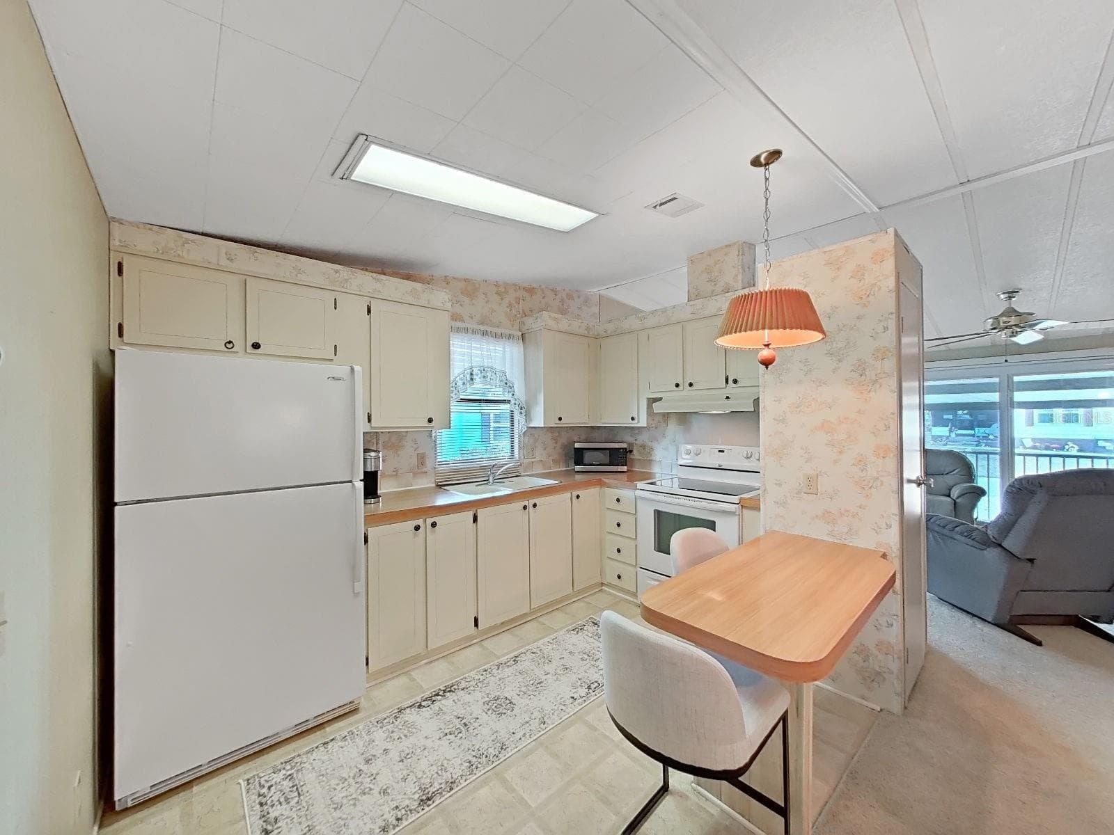 Manufactured Home at 4969 DEERWOOD DR, LAKELAND, photo 14 of 35