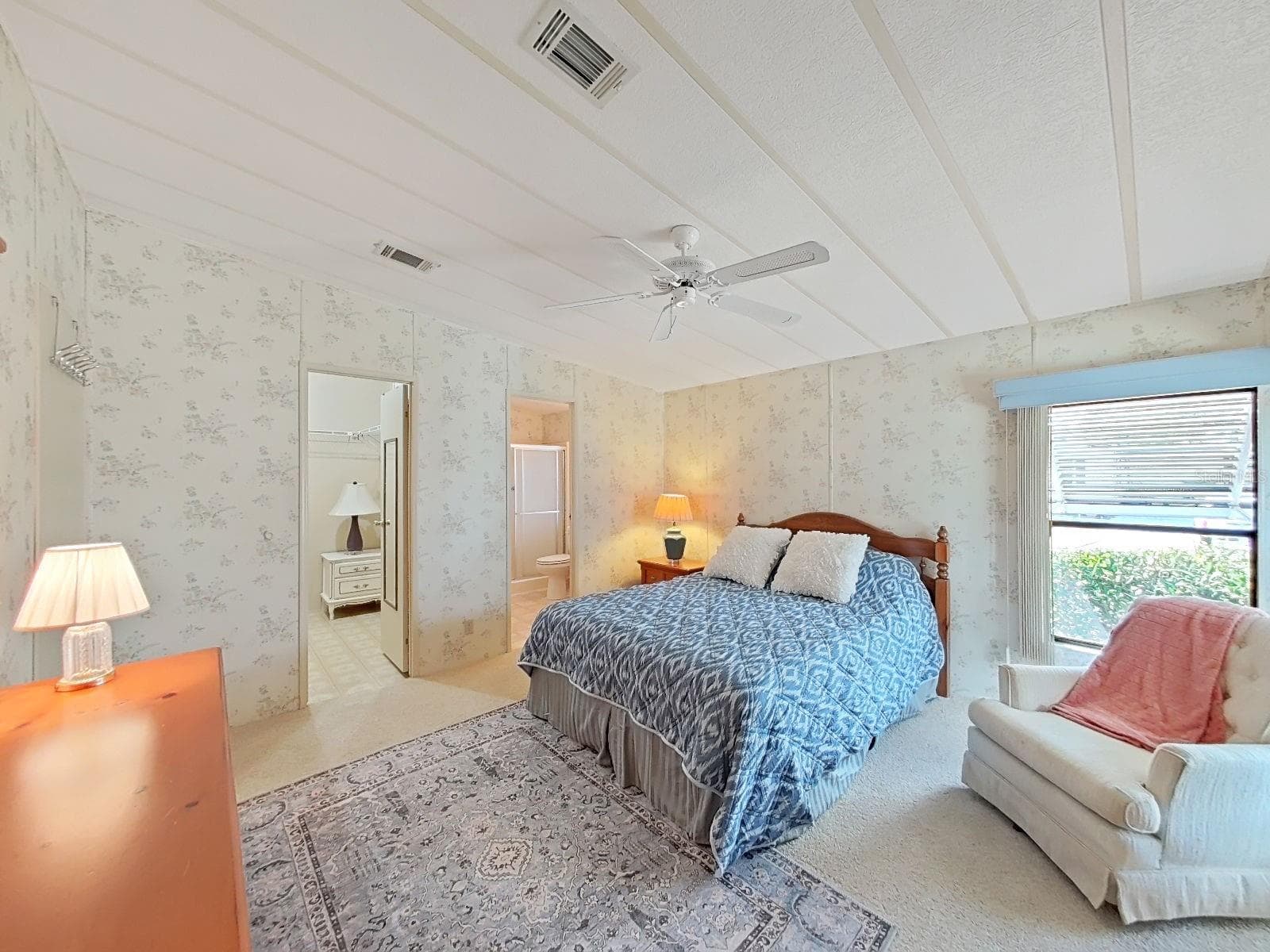 Manufactured Home at 4969 DEERWOOD DR, LAKELAND, photo 17 of 35