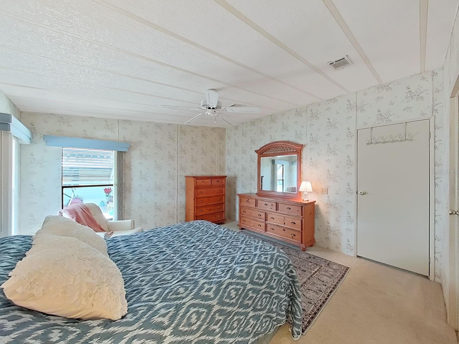 Manufactured Home at 4969 DEERWOOD DR, LAKELAND, photo 18 of 35