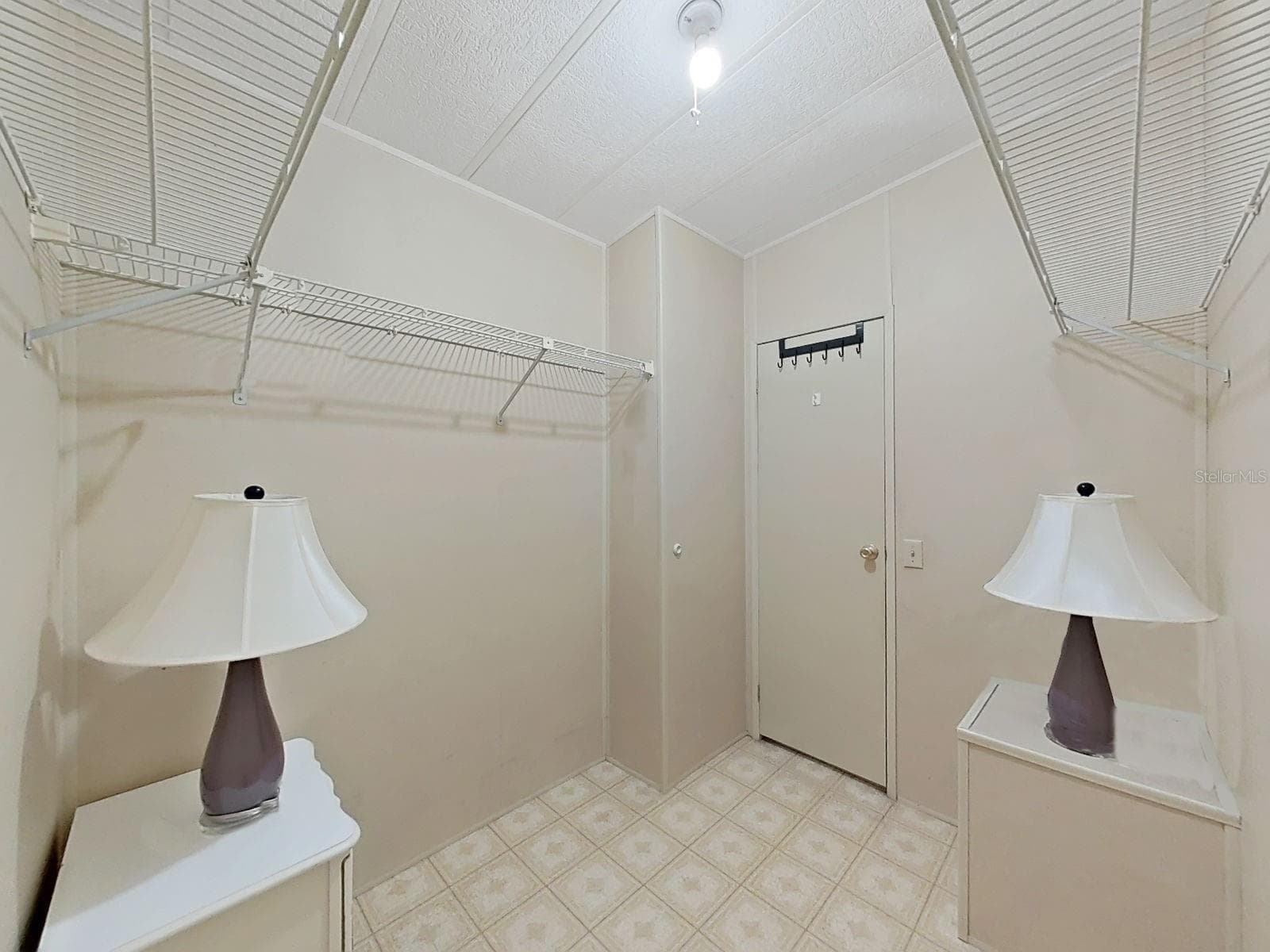 Manufactured Home at 4969 DEERWOOD DR, LAKELAND, photo 20 of 35