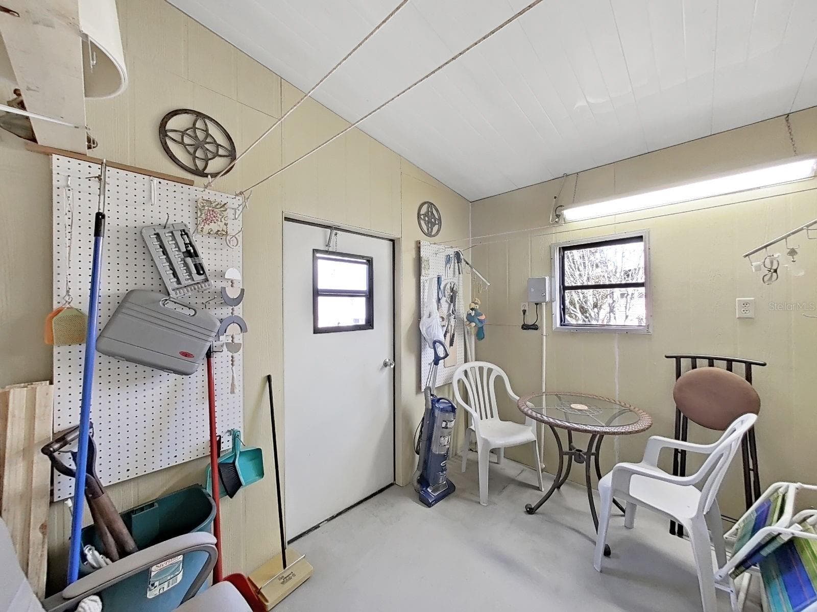 Manufactured Home at 4969 DEERWOOD DR, LAKELAND, photo 28 of 35