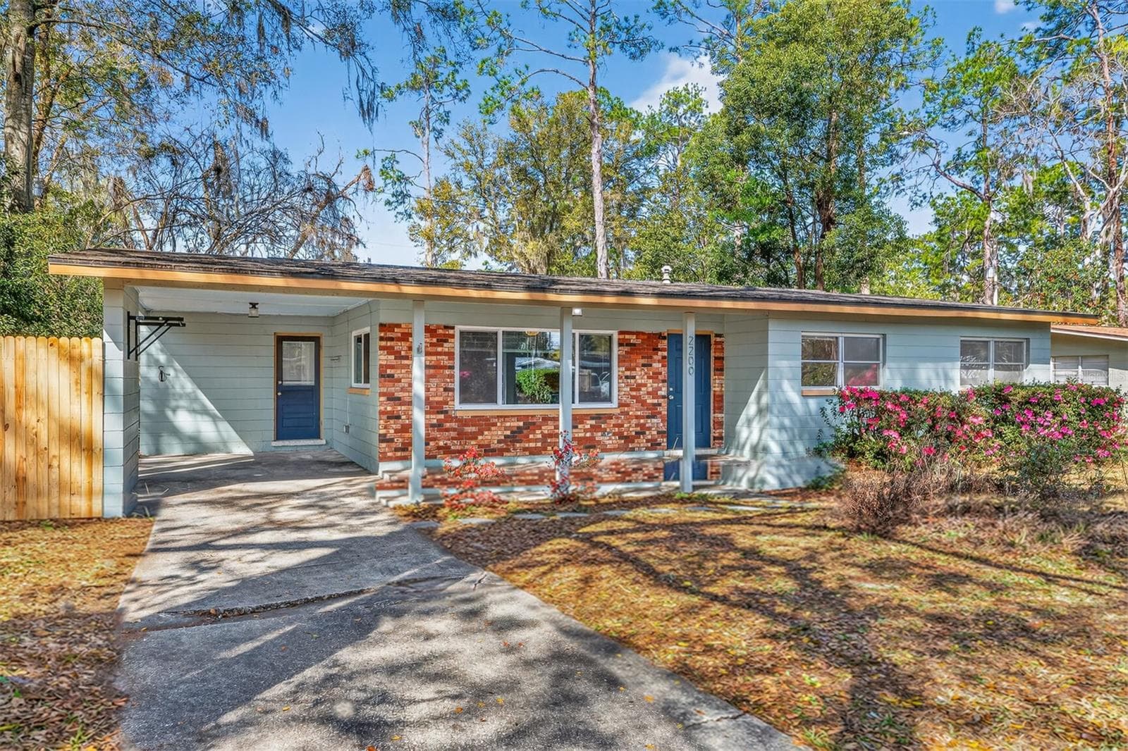 Single Family Residence at 2200 NE 16TH TER, GAINESVILLE, photo 2 of 22