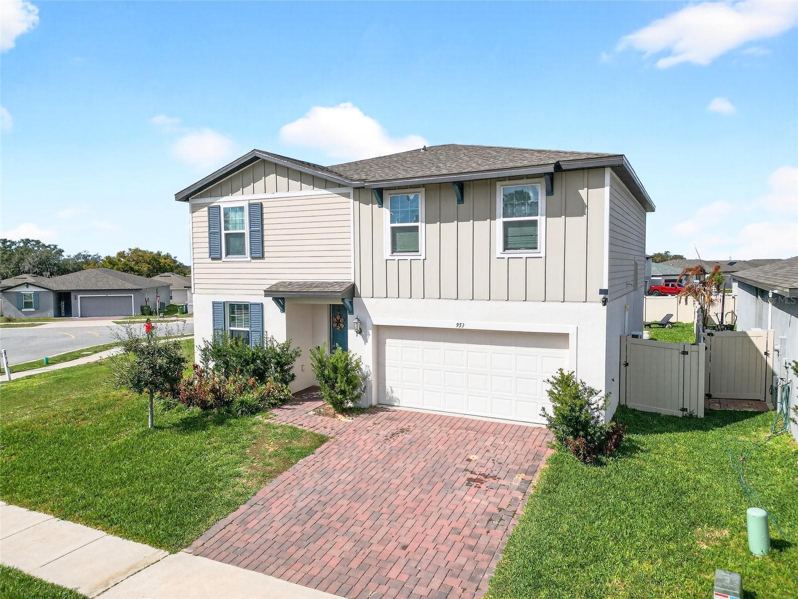 Front - 953 CAMBRIDGE DR, WINTER HAVEN