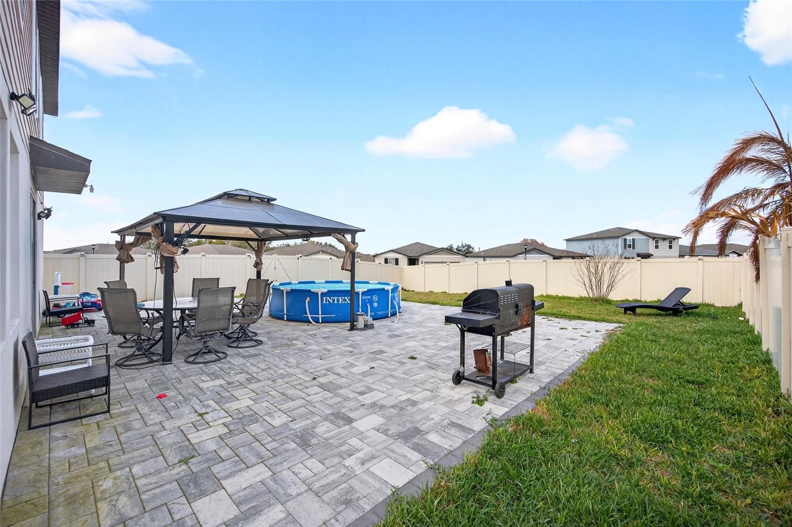 Huge Backyard - 953 CAMBRIDGE DR, WINTER HAVEN