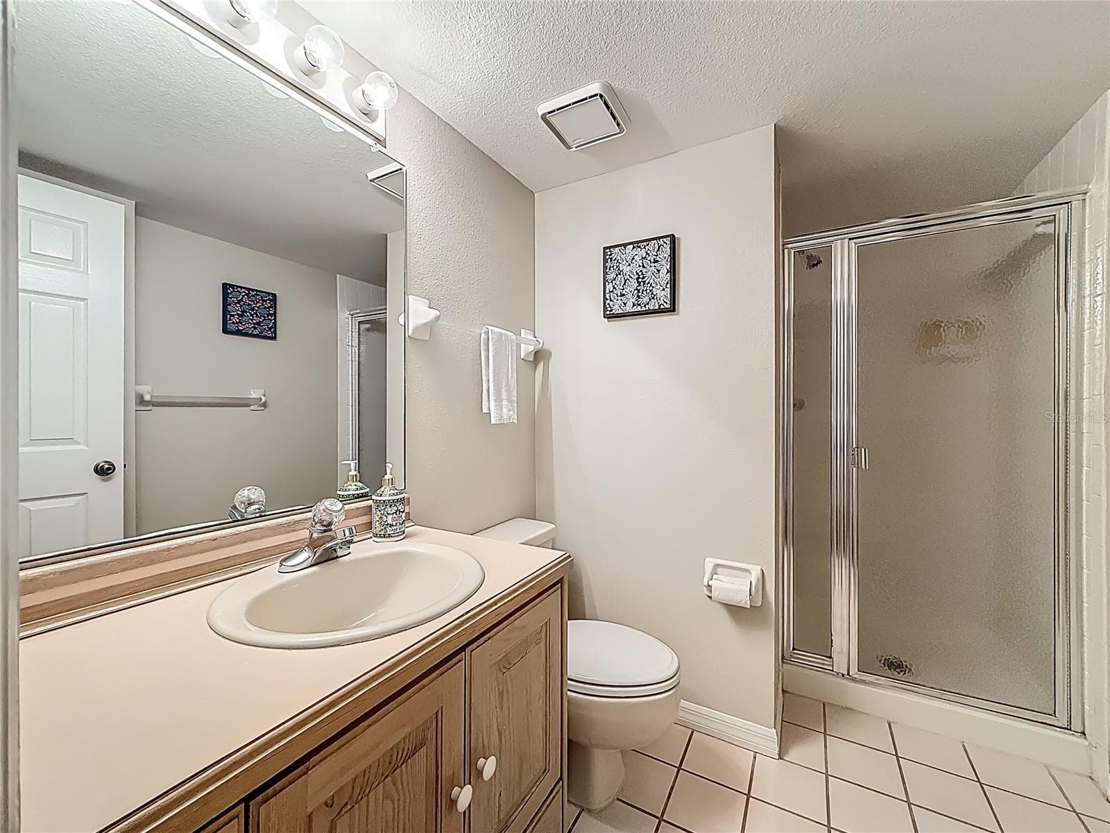 Bathroom 2 - 18450 GULF BLVD #401, INDIAN SHORES