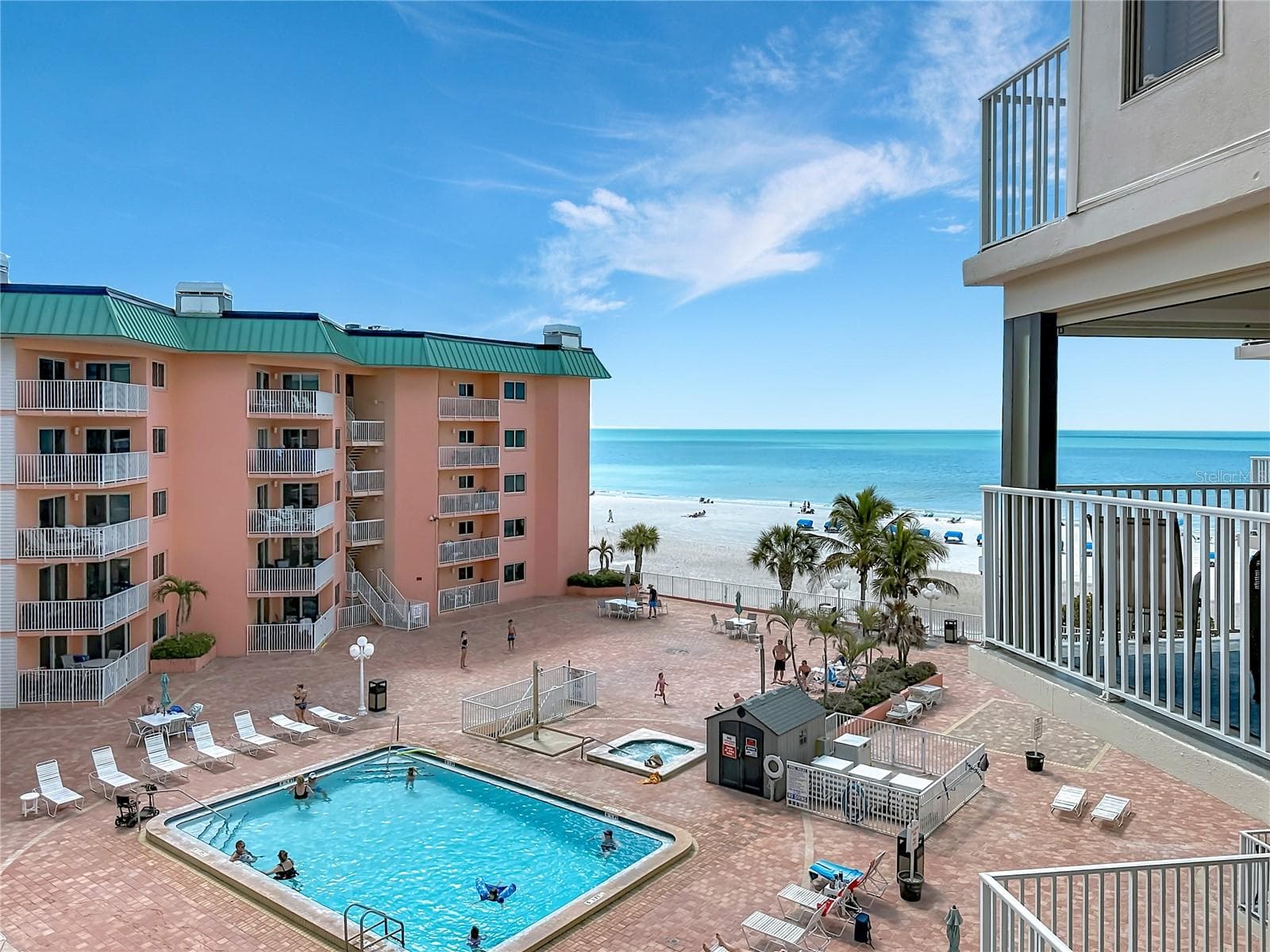 Beach/Pool View - 18450 GULF BLVD #401, INDIAN SHORES