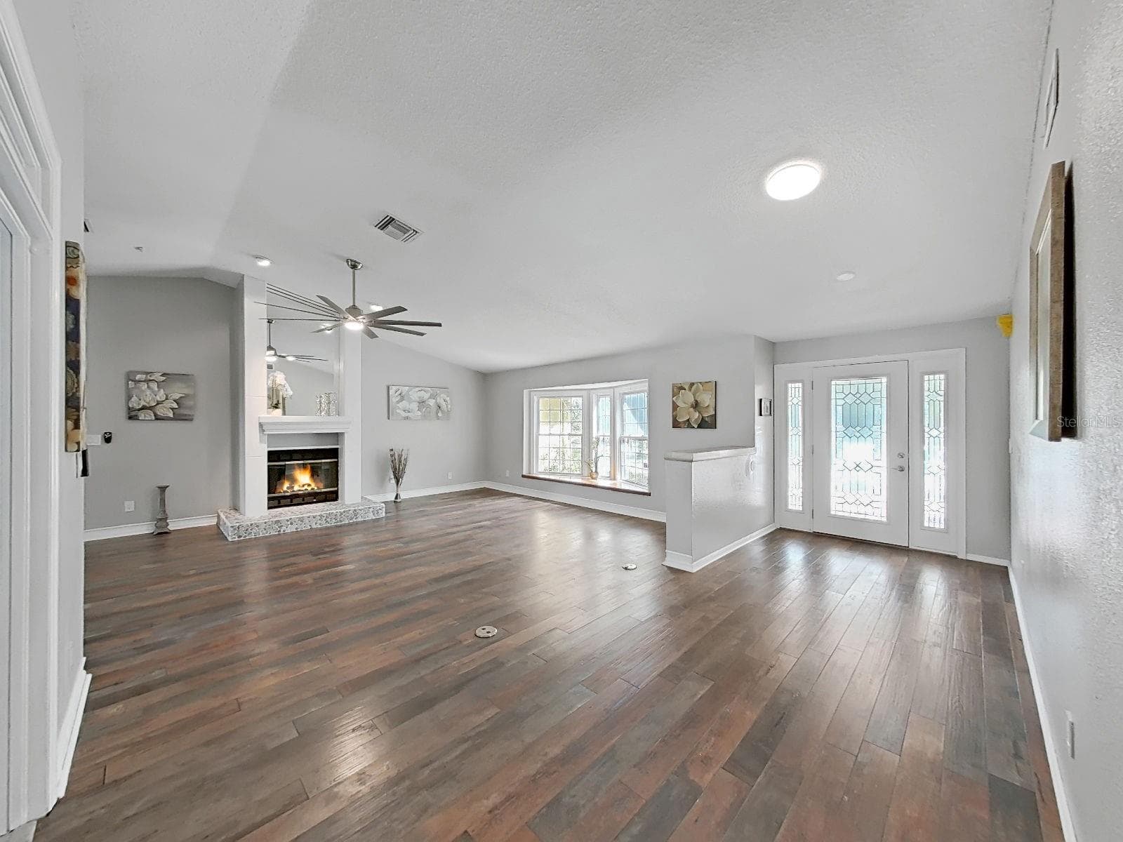 Single Family Residence at 438 LAFAYETTE BLVD, OLDSMAR, photo 7 of 67