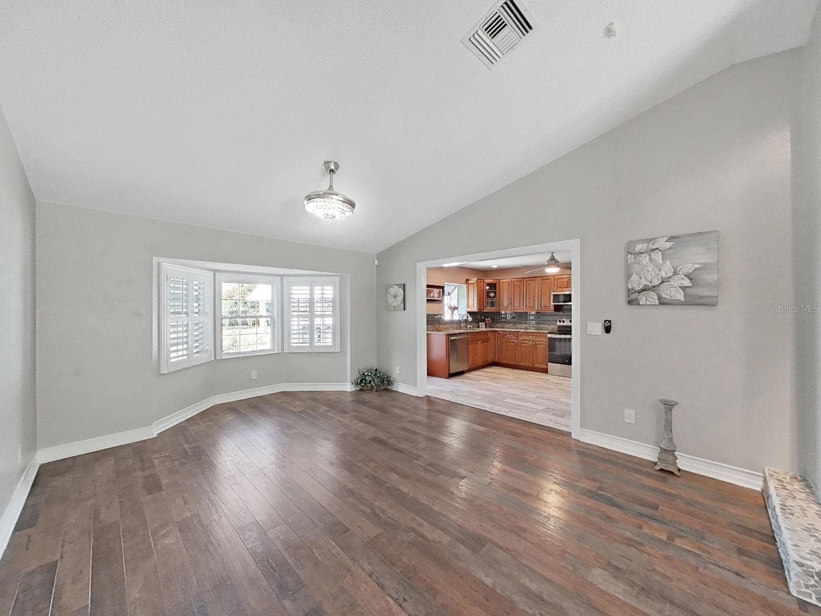 Single Family Residence at 438 LAFAYETTE BLVD, OLDSMAR, photo 11 of 67