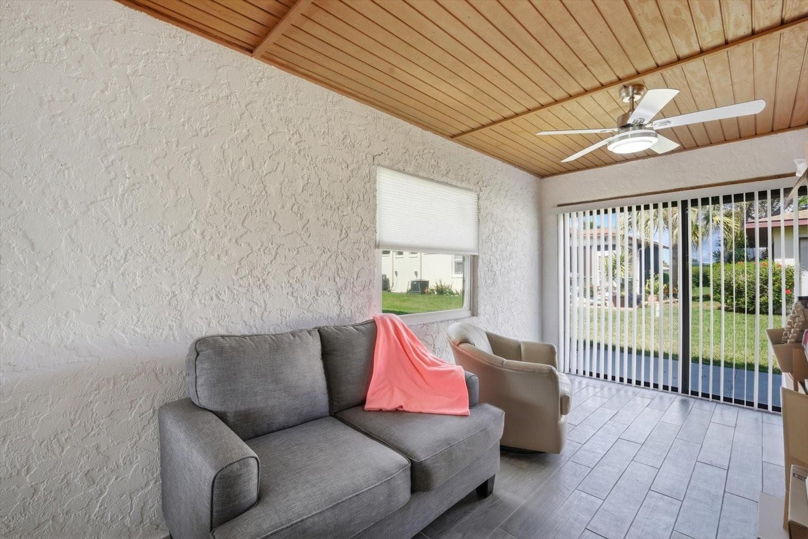 Florida Room Back Yard - 6108 PENNY LN, BRADENTON