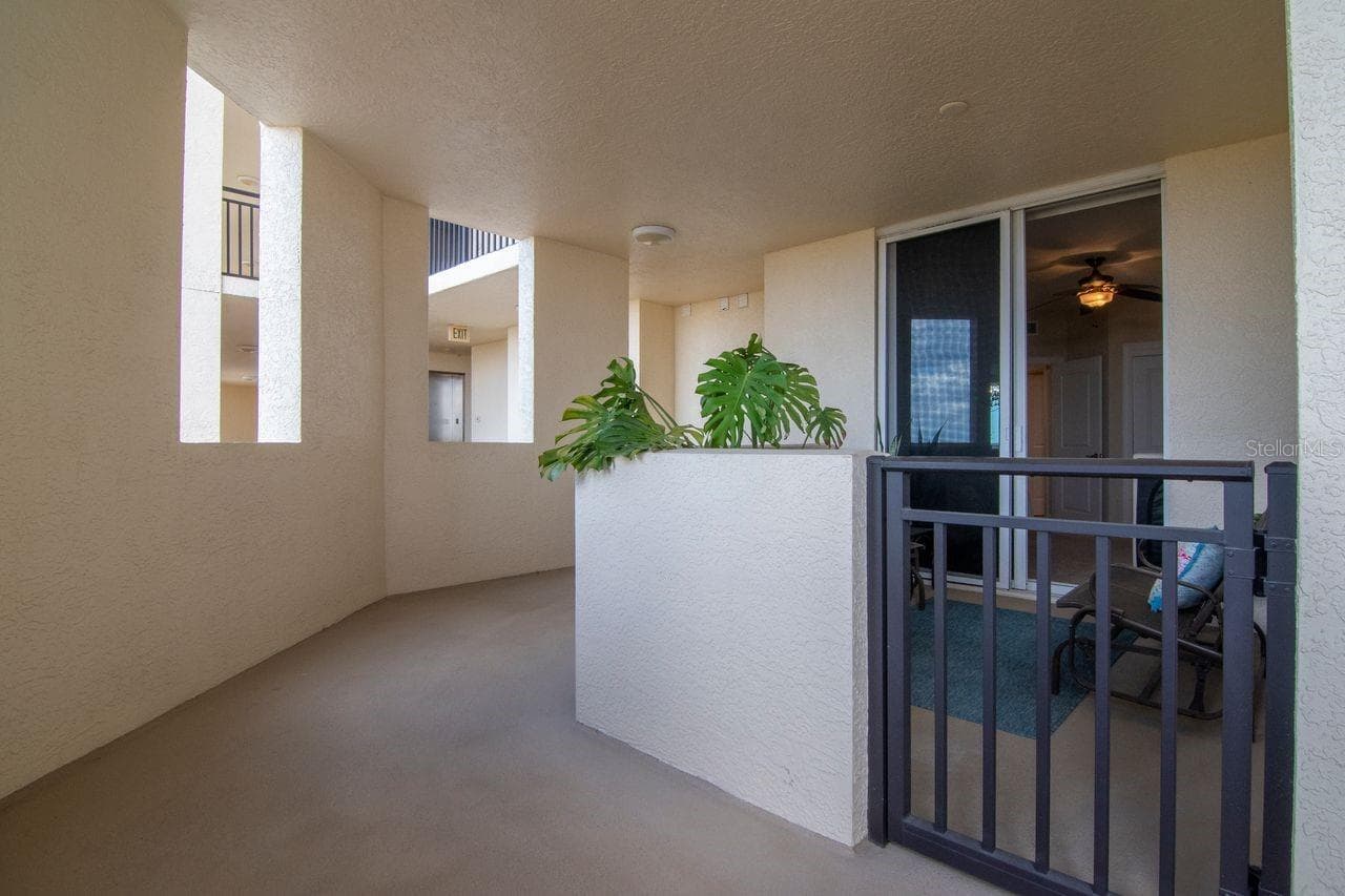 Condominium at 5823 BOWEN DANIEL DR #604, TAMPA, photo 28 of 72