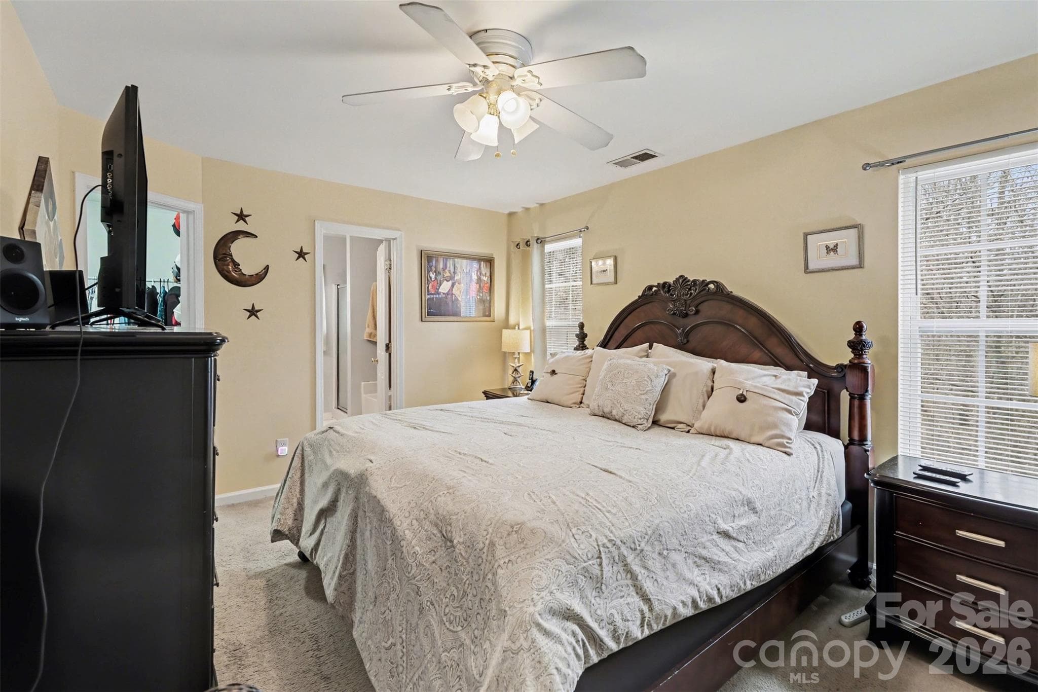 Single Family Residence at 741 Wilderness Trail Drive, Charlotte, photo 7 of 19