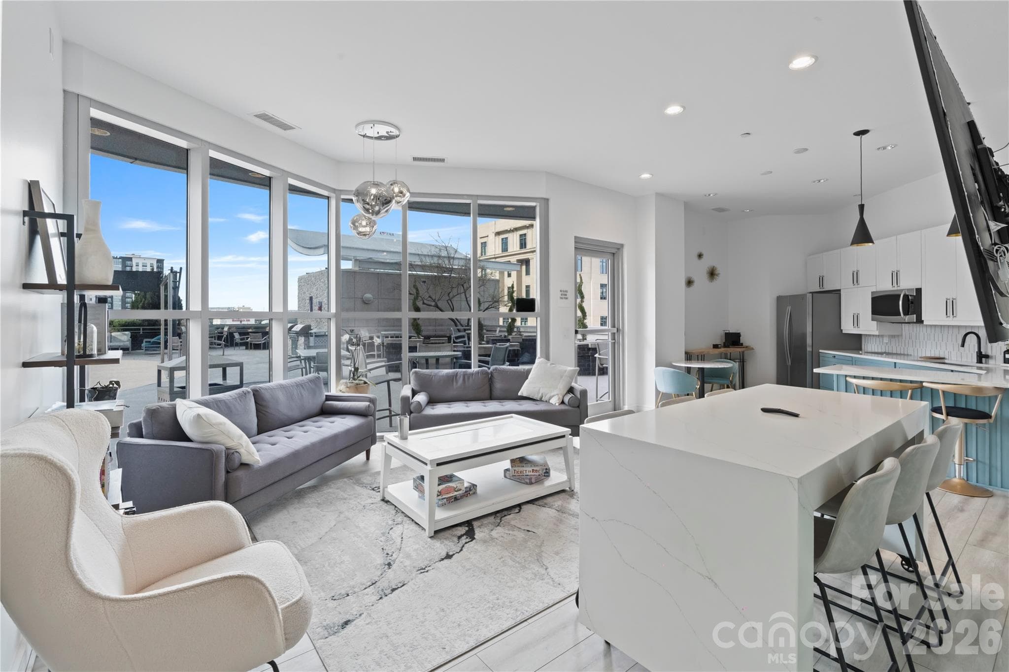 Condominium at Charlotte, photo 2 of 22