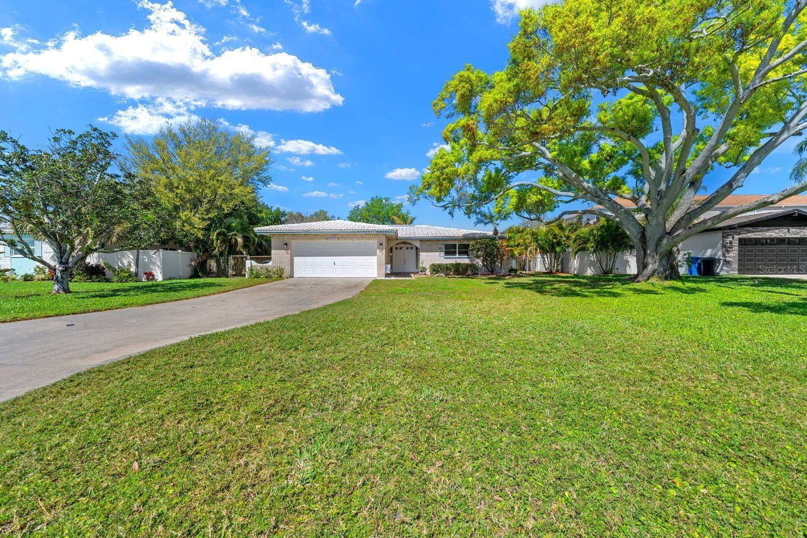 Single Family Residence at 4540 BAYSHORE BLVD NE, ST PETERSBURG, photo 29 of 34