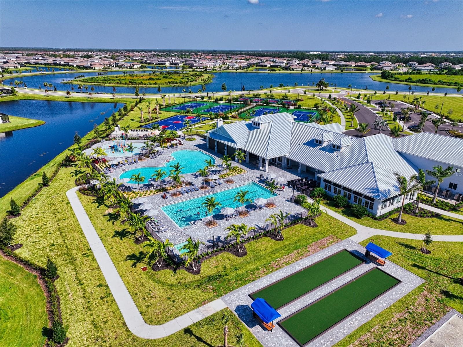 Resort Club House Aerial - 15135 OXFORD GREY DR, BRADENTON