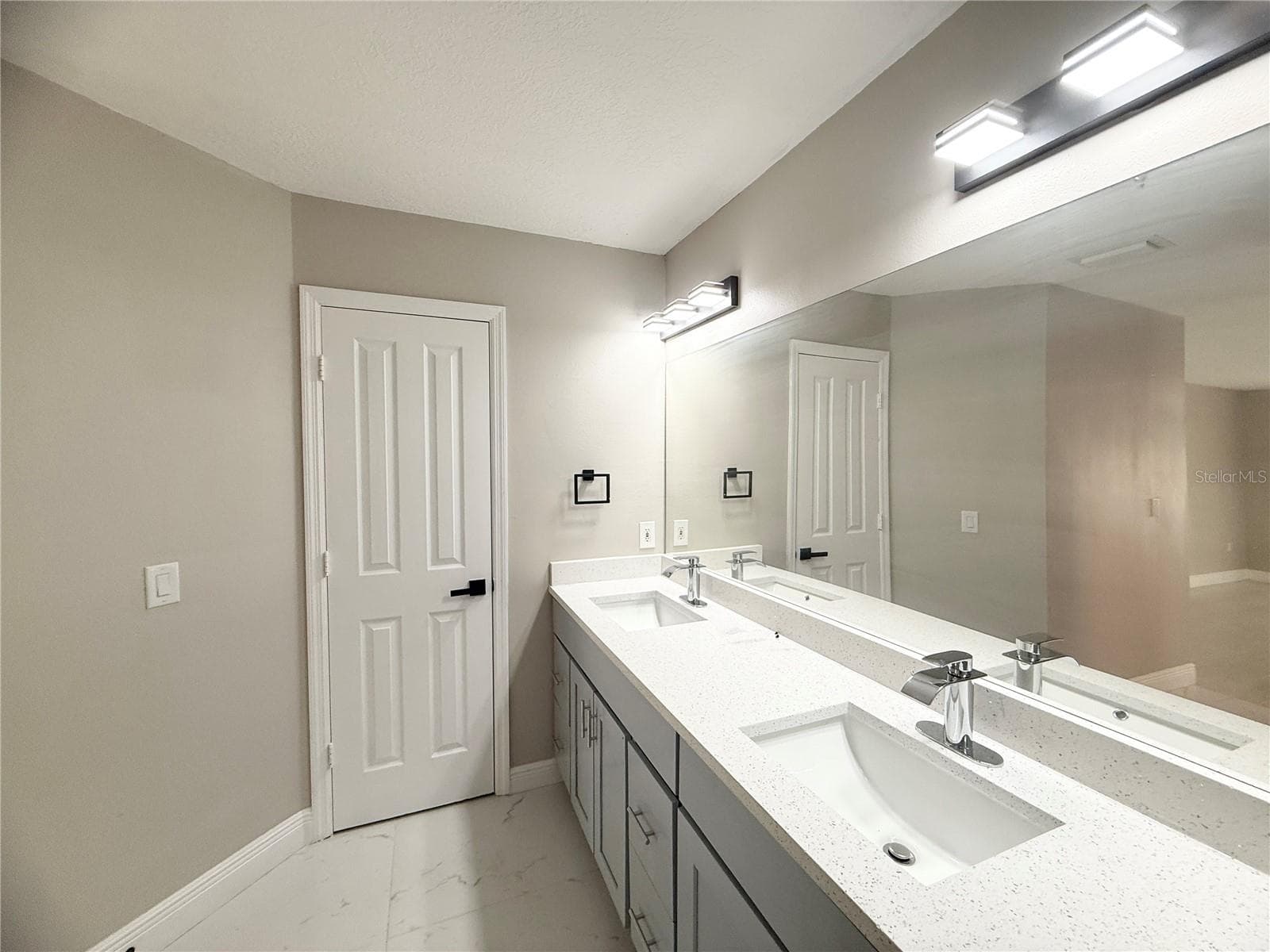 Single Family Residence at 4548 YORKSHIRE LN, KISSIMMEE, photo 24 of 56