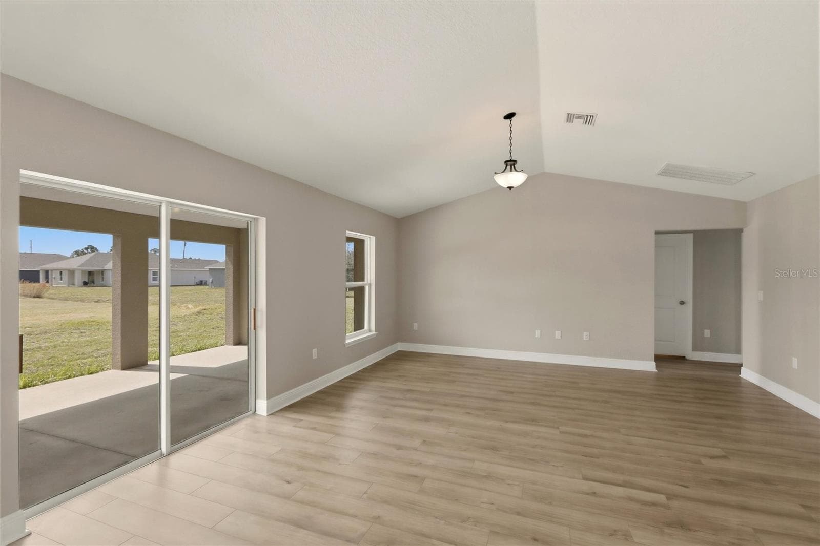 Single Family Residence at 6809 DICKINSON DR, SEBRING, photo 5 of 47