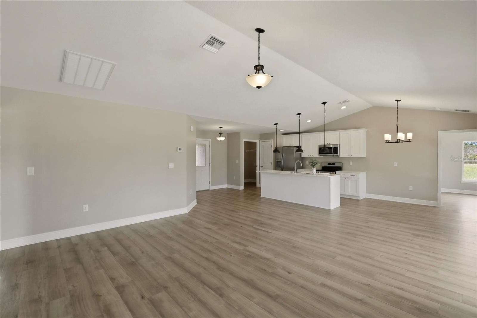 Single Family Residence at 6809 DICKINSON DR, SEBRING, photo 6 of 47