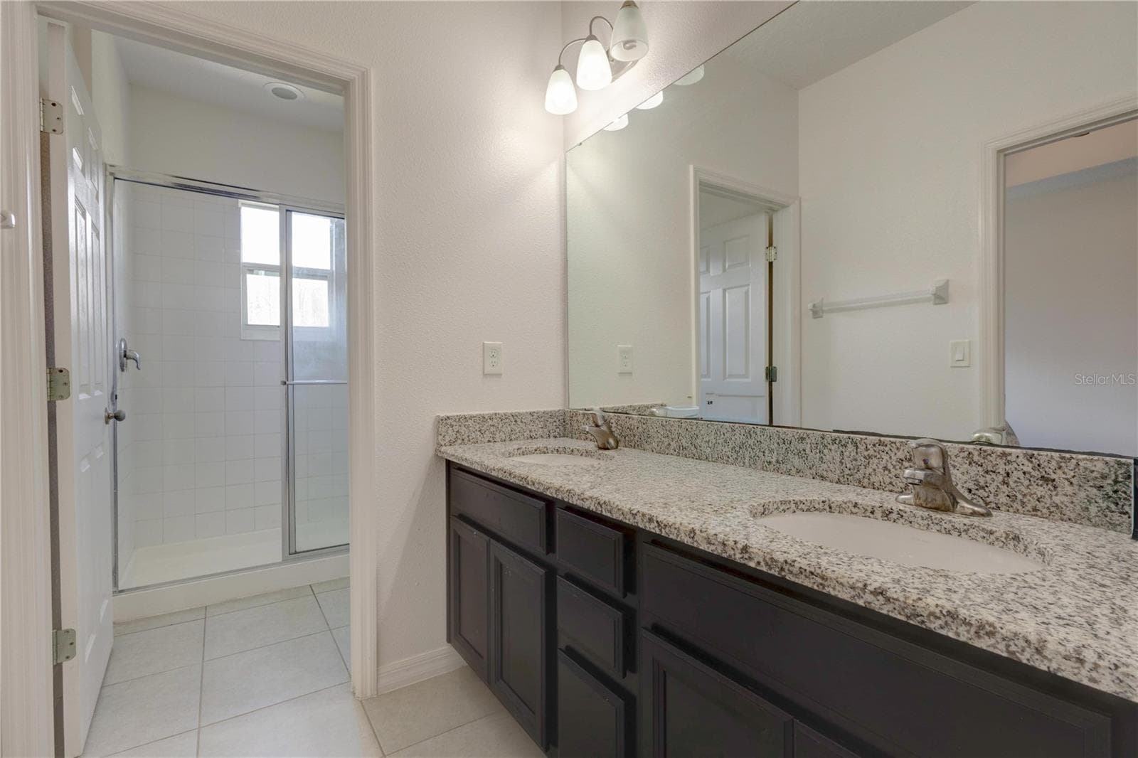Townhouse at 2403 SEDGE GRASS WAY, ORLANDO, photo 15 of 28