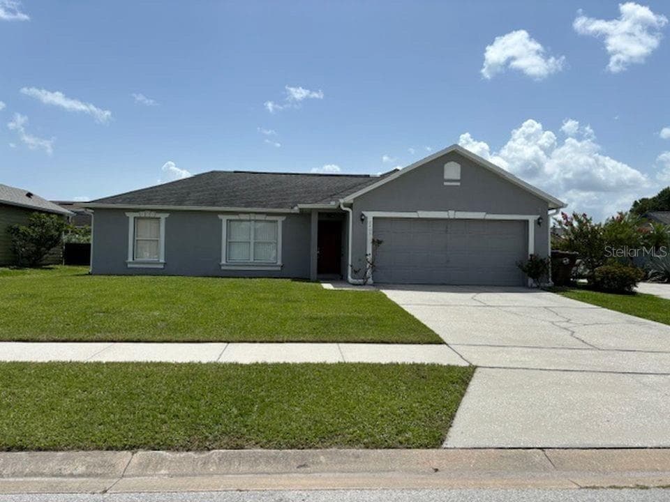 2405 LINCOLNSHIRE CT
