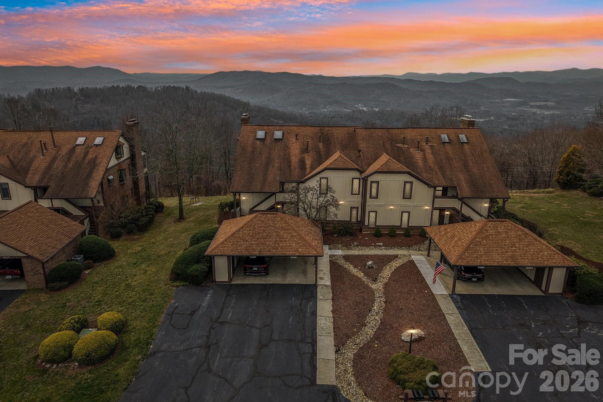 Condominium at Hendersonville, photo 48 of 48