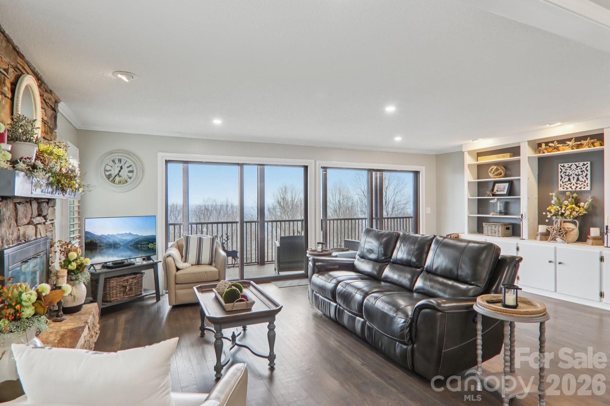 Condominium at Hendersonville, photo 3 of 48